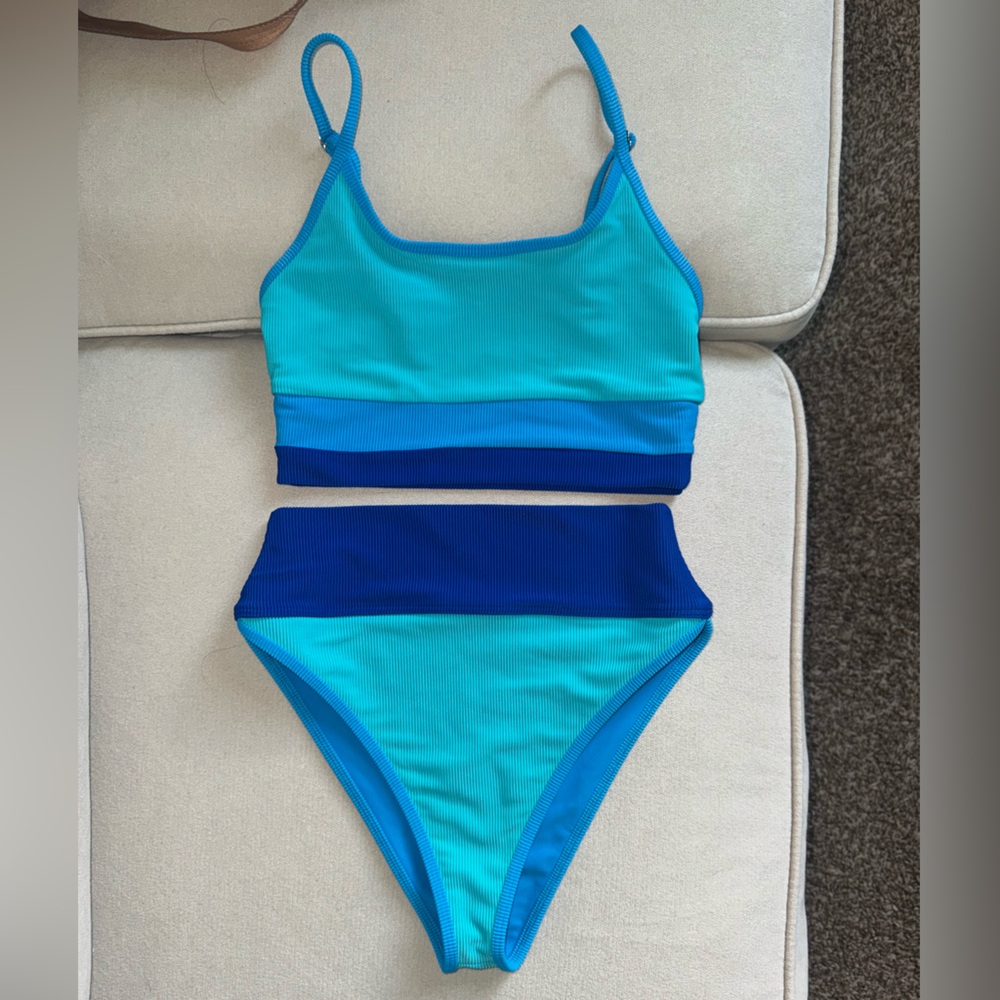 Beach Riot Limited edition Eva Bikini Set Size Small